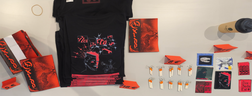mesa de venta en el creative marquet